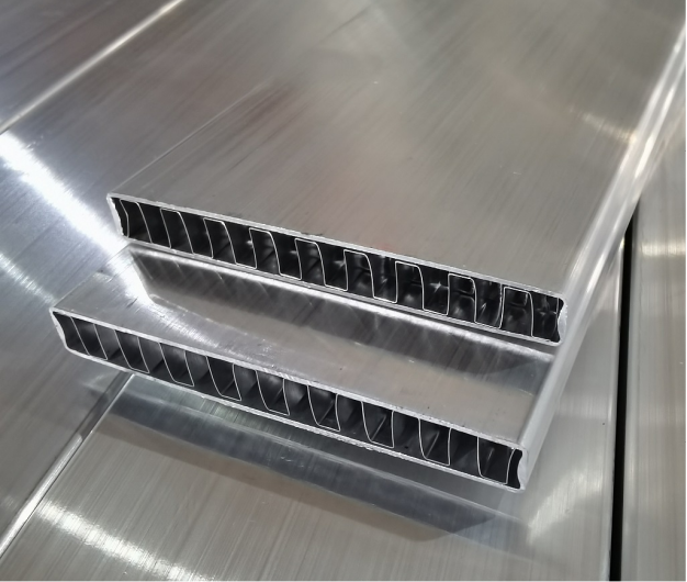 New energy intercooler tube - Auto parts product from Changzhou Wujin Hongcheng Automotive Parts