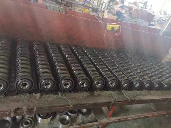 Drive shaft bracket and torsion bar rubber core - Auto parts product image