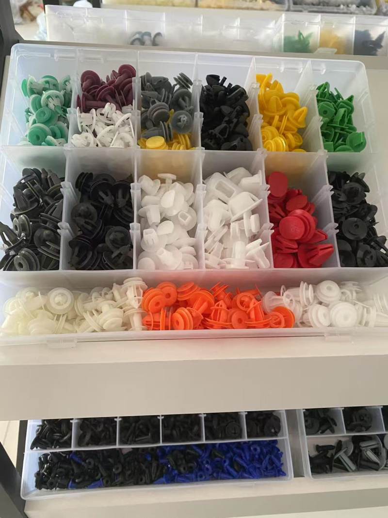 car buckle - Auto parts product from Yongcheng Auto Parts